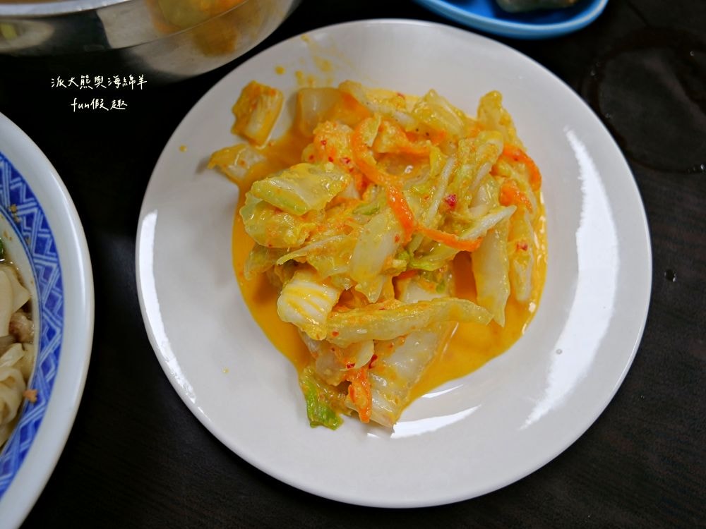 明天來吃不要錢︱用餐時間人潮大爆滿，老闆人超級NICE～古早味南投意麵與清爽解膩高山冷泡茶，在人情味調劑下，編織出南投早市最美麗的風景!!113.5月換新址囉～
