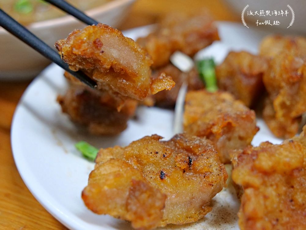 橋頭邊肉圓︱南投市傳承3代在地銅板美食，招牌香Q肉圓遠近馳名，飄香逾50年的古早好味道，還有拉仔麵與阿媽的私房菜唷～