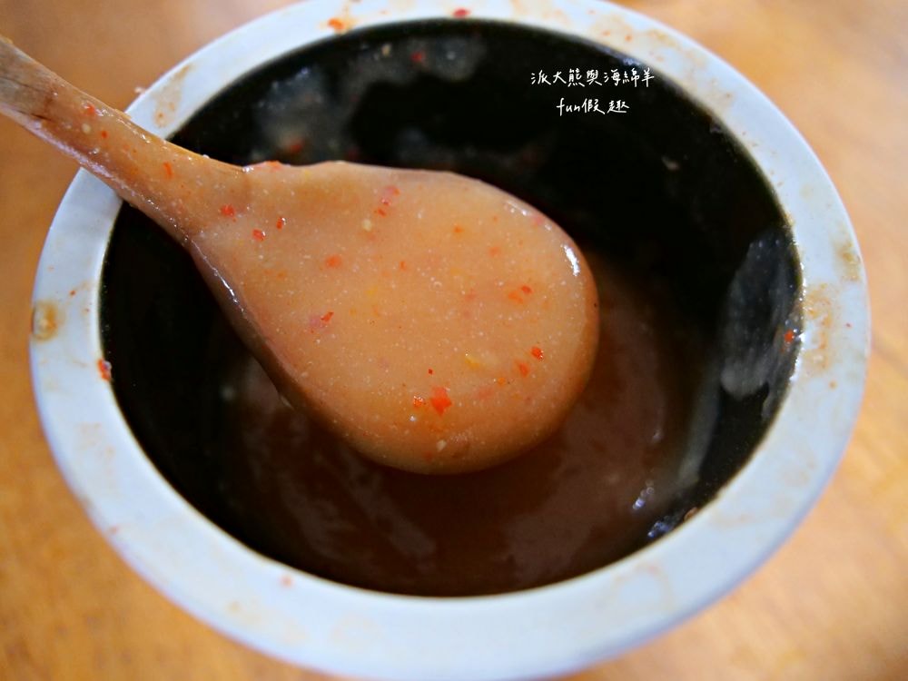 橋頭邊肉圓︱南投市傳承3代在地銅板美食，招牌香Q肉圓遠近馳名，飄香逾50年的古早好味道，還有拉仔麵與阿媽的私房菜唷～