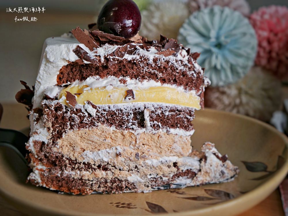 麥仕佳烘焙坊-台中漢口店｜2024父親節造型蛋糕推薦，源自彰化在地專業烘焙坊，嚴選主恩牧場純天然鮮乳與日本昭和蛋糕高品質食材，打造充滿儀式感節慶蛋糕，讓大家度過今夏最溫馨父親節!（芋見幸福、夏日芒果、黑森林獨家介紹）