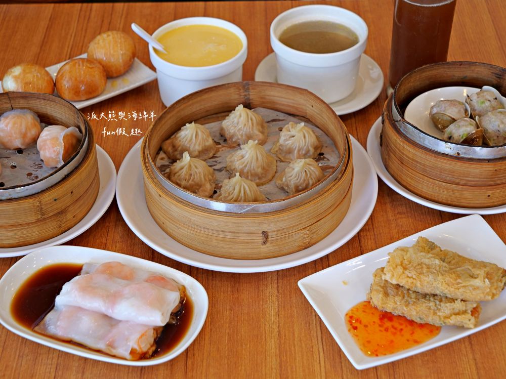 龍點心（港式點心）｜臺南永康老宅裡平價港式茶飲，餐點道地、用料實在、師傅廚藝高，即使深藏巷弄也能高朋滿座，推薦必吃腸粉、蝦餃皇、燒賣皇、小籠湯包、鮮蝦腐皮卷、脆皮流沙包！！！谷歌評價超過4.3顆星