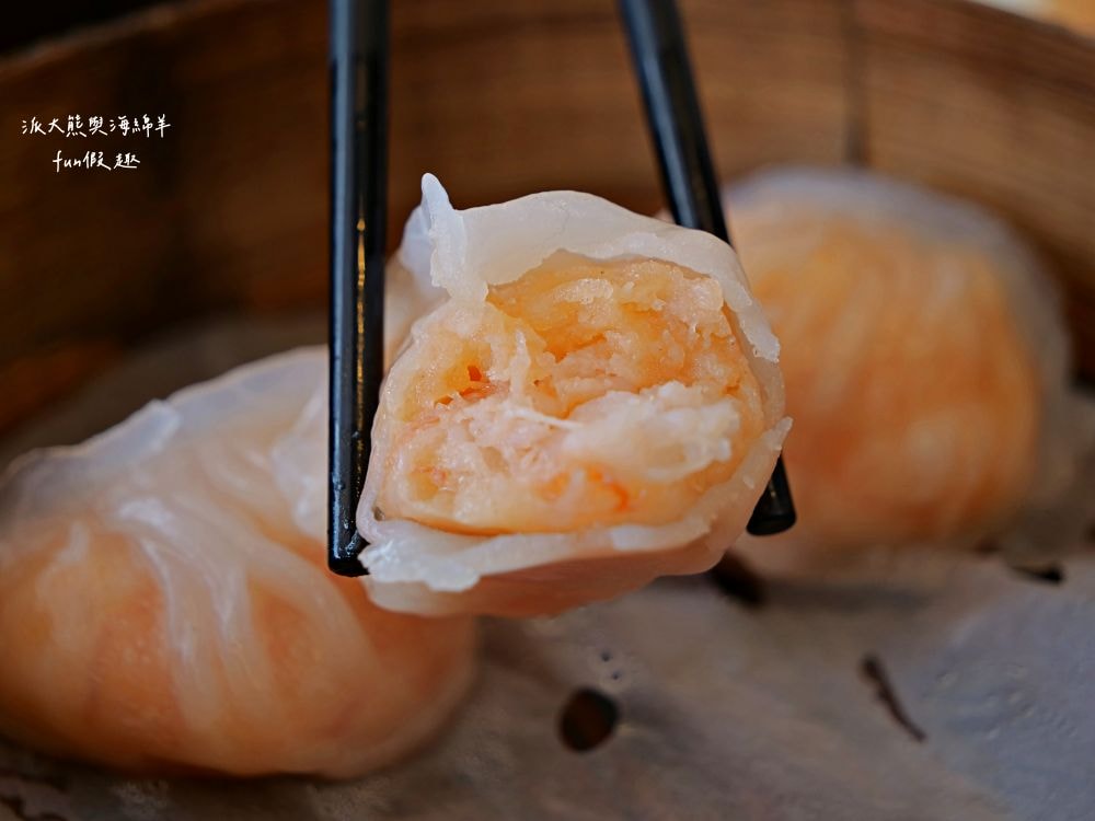 龍點心（港式點心）｜臺南永康老宅裡平價港式茶飲，餐點道地、用料實在、師傅廚藝高，即使深藏巷弄也能高朋滿座，推薦必吃腸粉、蝦餃皇、燒賣皇、小籠湯包、鮮蝦腐皮卷、脆皮流沙包！！！谷歌評價超過4.3顆星