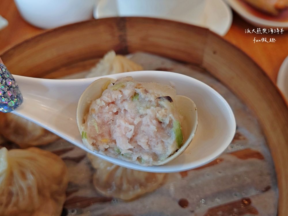 龍點心（港式點心）｜臺南永康老宅裡平價港式茶飲，餐點道地、用料實在、師傅廚藝高，即使深藏巷弄也能高朋滿座，推薦必吃腸粉、蝦餃皇、燒賣皇、小籠湯包、鮮蝦腐皮卷、脆皮流沙包！！！谷歌評價超過4.3顆星