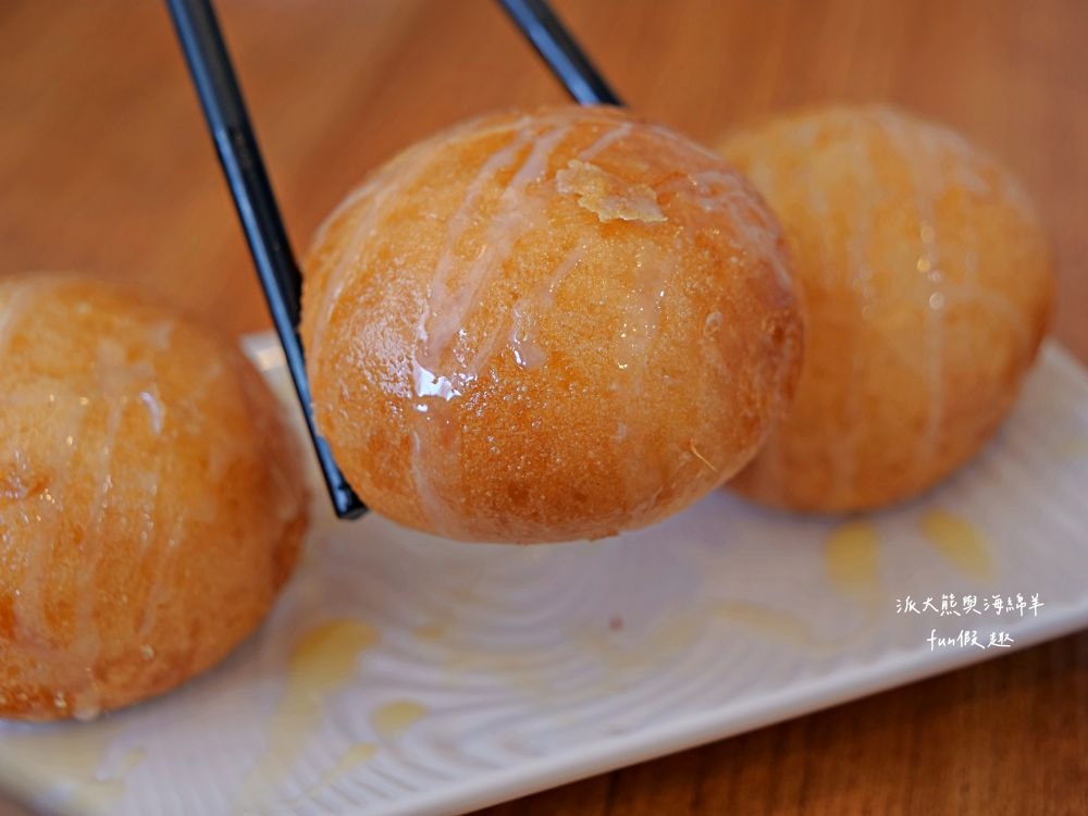 龍點心（港式點心）｜臺南永康老宅裡平價港式茶飲，餐點道地、用料實在、師傅廚藝高，即使深藏巷弄也能高朋滿座，推薦必吃腸粉、蝦餃皇、燒賣皇、小籠湯包、鮮蝦腐皮卷、脆皮流沙包！！！谷歌評價超過4.3顆星