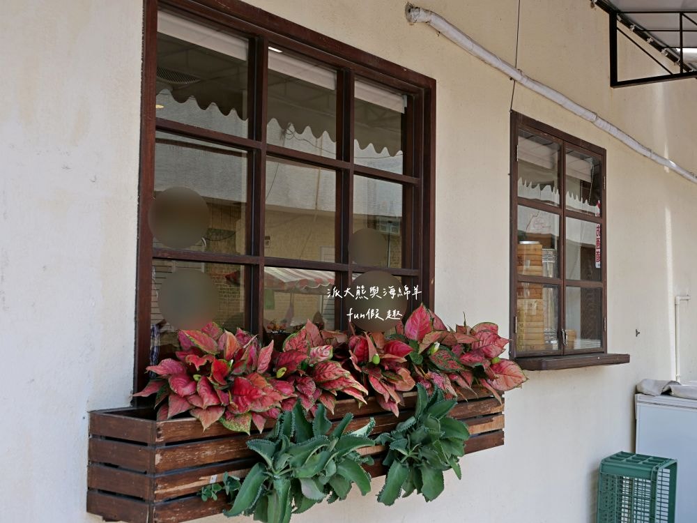 龍點心（港式點心）｜臺南永康老宅裡平價港式茶飲，餐點道地、用料實在、師傅廚藝高，即使深藏巷弄也能高朋滿座，推薦必吃腸粉、蝦餃皇、燒賣皇、小籠湯包、鮮蝦腐皮卷、脆皮流沙包！！！谷歌評價超過4.3顆星