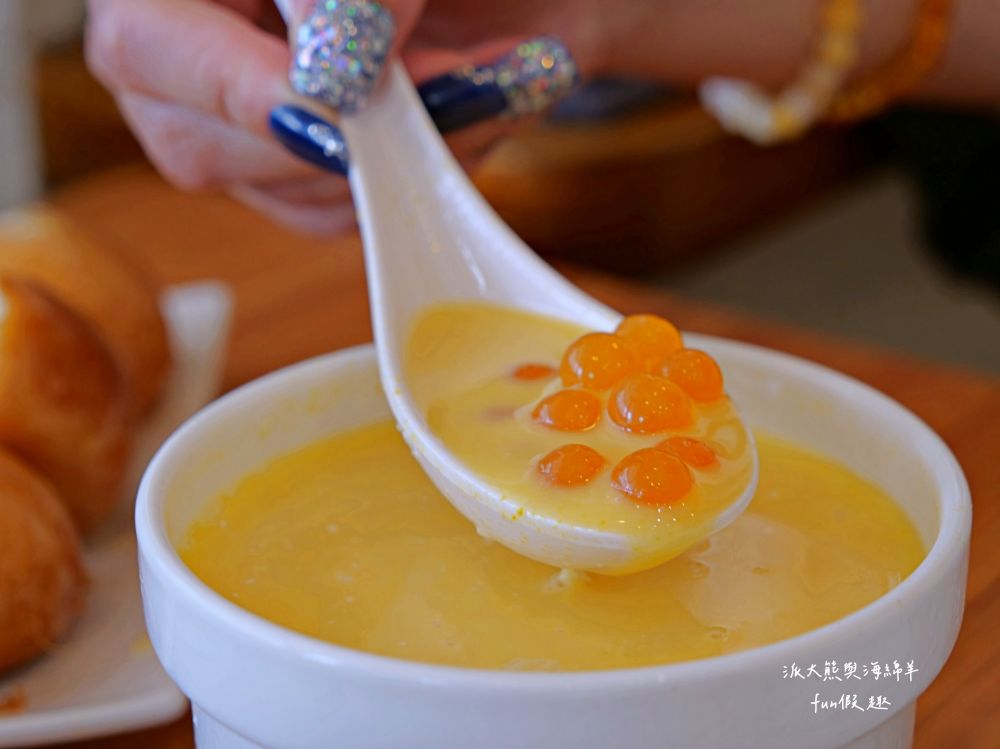 龍點心（港式點心）｜臺南永康老宅裡平價港式茶飲，餐點道地、用料實在、師傅廚藝高，即使深藏巷弄也能高朋滿座，推薦必吃腸粉、蝦餃皇、燒賣皇、小籠湯包、鮮蝦腐皮卷、脆皮流沙包！！！谷歌評價超過4.3顆星