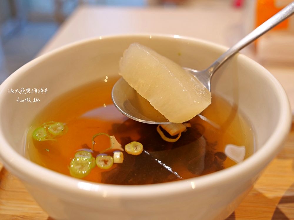 SS65醬湯研究院︱草屯絕美貨櫃屋美食再+1,精心燉煮5種口味秘製老火湯&主廚限定早午餐及特餐,搭配多項獨家特調醬汁,讓人從早到晚都吃不膩,好吃好看又好拍!!!(原姚吱吱秘制老火湯麻辣燙)~ - 第76張圖 SS65醬湯研究院︱草屯絕美貨櫃屋美食再+1,精心燉煮5種口味秘製老火湯&主廚限定早午餐及特餐,搭配多項獨家特調醬汁,讓人從早到晚都吃不膩,好吃好看又好拍!!!(原姚吱吱秘制老火湯麻辣燙)~