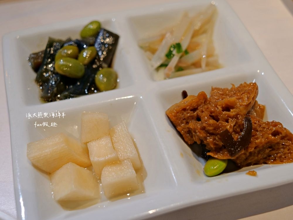 SS65醬湯研究院︱草屯絕美貨櫃屋美食再+1,精心燉煮5種口味秘製老火湯&主廚限定早午餐及特餐,搭配多項獨家特調醬汁,讓人從早到晚都吃不膩,好吃好看又好拍!!!(原姚吱吱秘制老火湯麻辣燙)~ - 第81張圖 SS65醬湯研究院︱草屯絕美貨櫃屋美食再+1,精心燉煮5種口味秘製老火湯&主廚限定早午餐及特餐,搭配多項獨家特調醬汁,讓人從早到晚都吃不膩,好吃好看又好拍!!!(原姚吱吱秘制老火湯麻辣燙)~