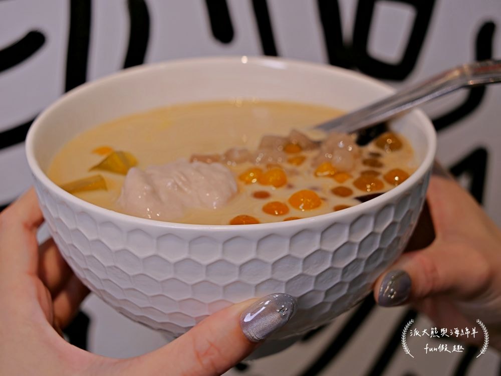天使の叉子、鮮奶奶-飲品、膜力老潼關肉夾饃與裕香手作蛋捲雞蛋糕︱南投草屯炎峰街隱藏美食聚落坐擁4大攤位，價位親民、餐點美味、營造氣氛佳，好友聚餐或情侶約會優質首選，讓大家從早吃到晚都不厭倦!!!～