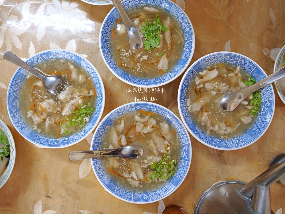 菊肉圓︱埔里超高人氣排隊美食,招牌手工肉圓以低溫油泡鎖住食材精華,皮薄餡多搭配獨特兩吃超滿足,還有草仔粿、芋粿、紅龜粿等古早味~擁有谷歌超過3000人評論4.4顆星高評價的在地小吃!!! - 第12張圖 菊肉圓︱埔里超高人氣排隊美食,招牌手工肉圓以低溫油泡鎖住食材精華,皮薄餡多搭配獨特兩吃超滿足,還有草仔粿、芋粿、紅龜粿等古早味~擁有谷歌超過3000人評論4.4顆星高評價的在地小吃!!!
