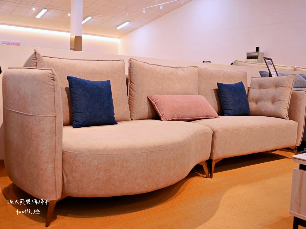 B&S布可思椅︱台中太平新開幕！35年工廠經驗，專注手工布沙發&舒柔床墊，過去專做知名沙發，現推出首家實體體驗館，設計百變，真正工廠直營，價格超有感，首家門市在太平，未來北中南將陸續開店！@合作體驗