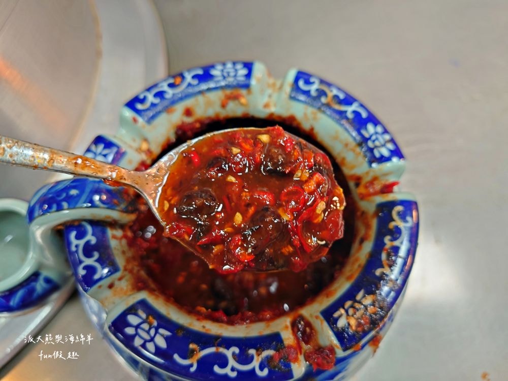 唯豐魯肉飯︱以超高CP值庶民美食成為三重5大必吃魯肉飯!!!三重人的灶咖，酸菜與魯肉飯完美結合，源自於老字號蓮霧魯肉飯～最新菜單!