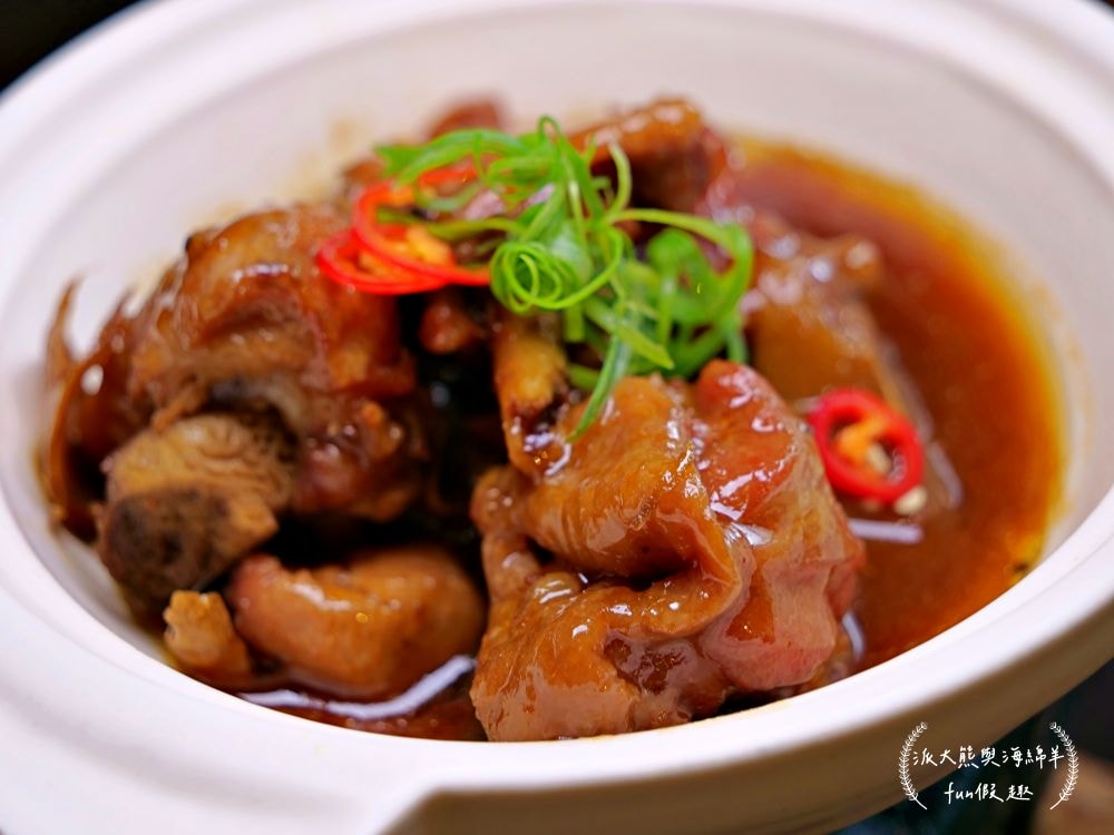 南投景點推薦︱福瑞堂進駐南投小白宮，浪漫和洋式建築裡竟有新台菜創意料理與復古咖啡廳，南投稅務出張所周邊還有武德殿與藍田書院等藝文古蹟，趁著美好假期安排場知性美食小旅行!!!