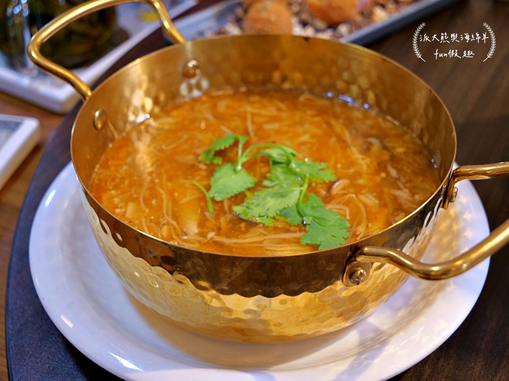 南投景點推薦︱福瑞堂進駐南投小白宮，浪漫和洋式建築裡竟有新台菜創意料理與復古咖啡廳，南投稅務出張所周邊還有武德殿與藍田書院等藝文古蹟，趁著美好假期安排場知性美食小旅行!!!