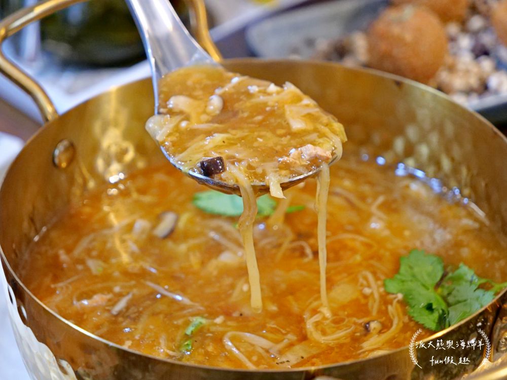 南投景點推薦︱福瑞堂進駐南投小白宮，浪漫和洋式建築裡竟有新台菜創意料理與復古咖啡廳，南投稅務出張所周邊還有武德殿與藍田書院等藝文古蹟，趁著美好假期安排場知性美食小旅行!!!