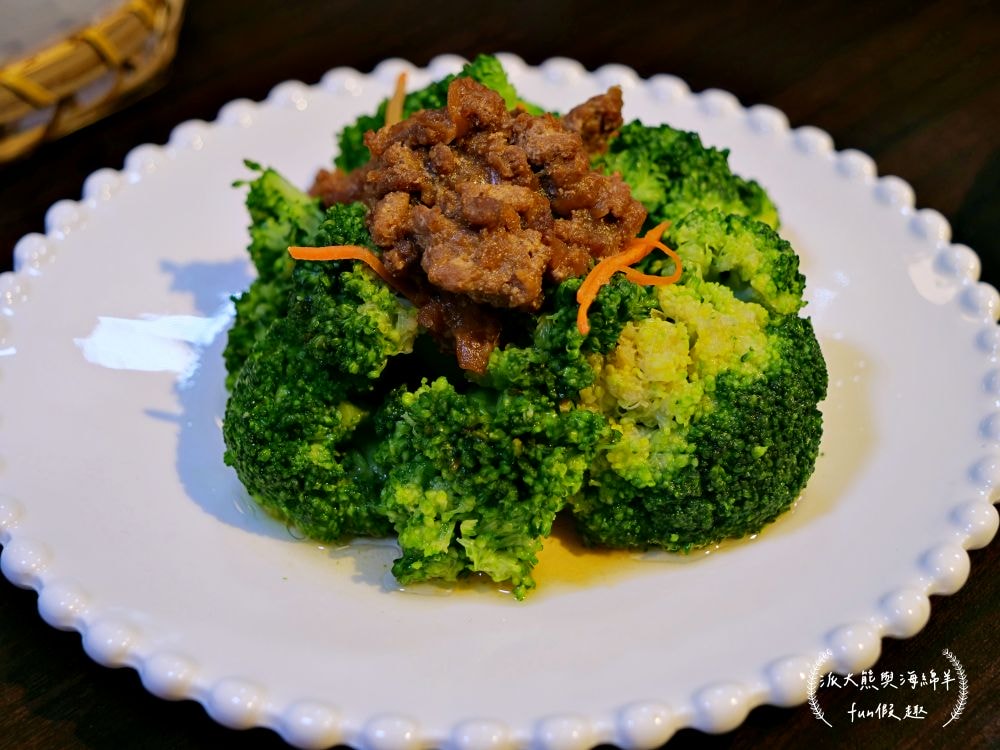 南投景點推薦︱福瑞堂進駐南投小白宮，浪漫和洋式建築裡竟有新台菜創意料理與復古咖啡廳，南投稅務出張所周邊還有武德殿與藍田書院等藝文古蹟，趁著美好假期安排場知性美食小旅行!!!