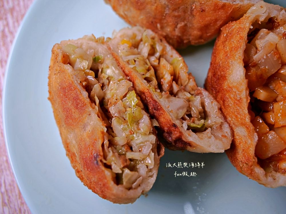 草屯光慧水煎包（總店）︱草屯虎山路的銅板美食，3種口味素食水煎包皮薄餡足，草屯人口袋美食中的最大公因數，飄香超過50年的在地老店!!!～