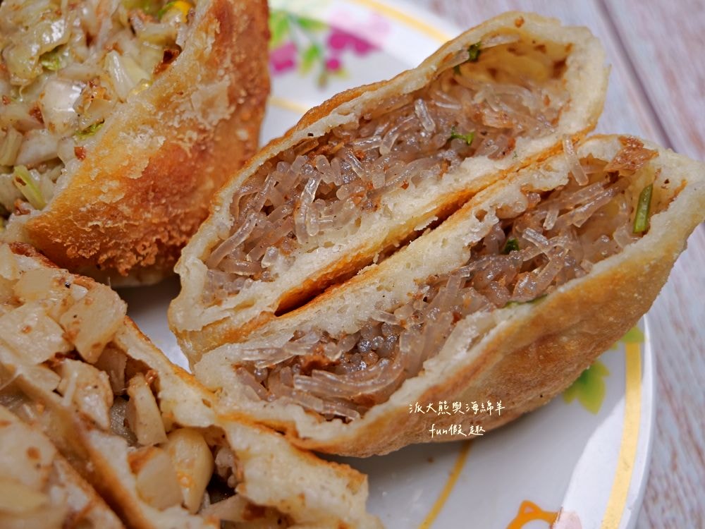 草屯光慧水煎包（總店）︱草屯虎山路的銅板美食，3種口味素食水煎包皮薄餡足，草屯人口袋美食中的最大公因數，飄香超過50年的在地老店!!!～