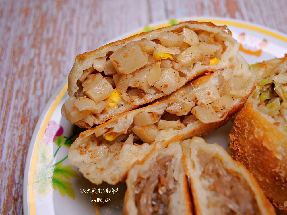 草屯光慧水煎包（總店）︱草屯虎山路的銅板美食，3種口味素食水煎包皮薄餡足，草屯人口袋美食中的最大公因數，飄香超過50年的在地老店!!!～