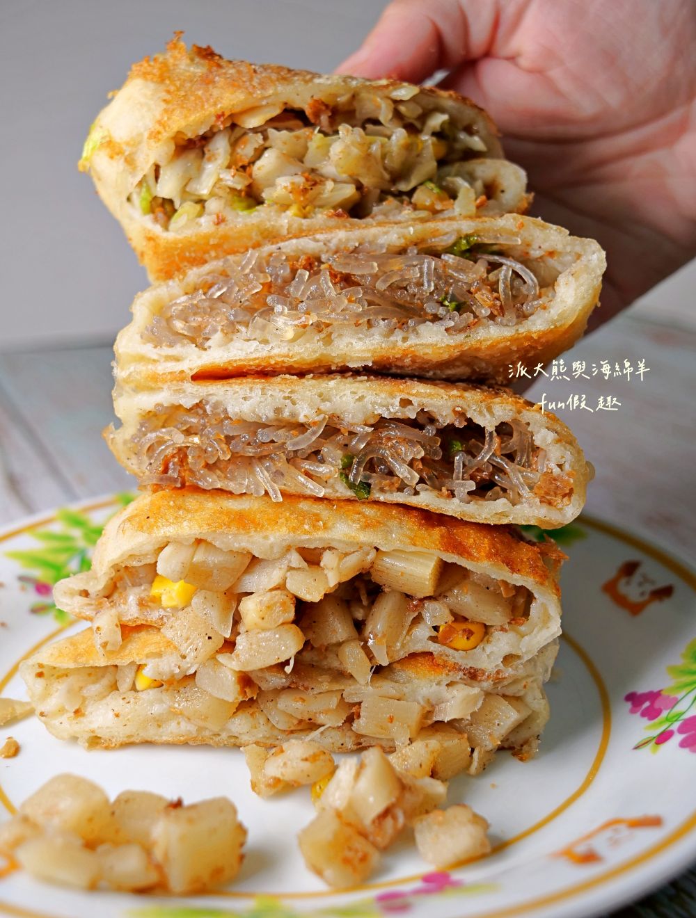 草屯光慧水煎包（總店）︱草屯虎山路的銅板美食，3種口味素食水煎包皮薄餡足，草屯人口袋美食中的最大公因數，飄香超過50年的在地老店!!!～