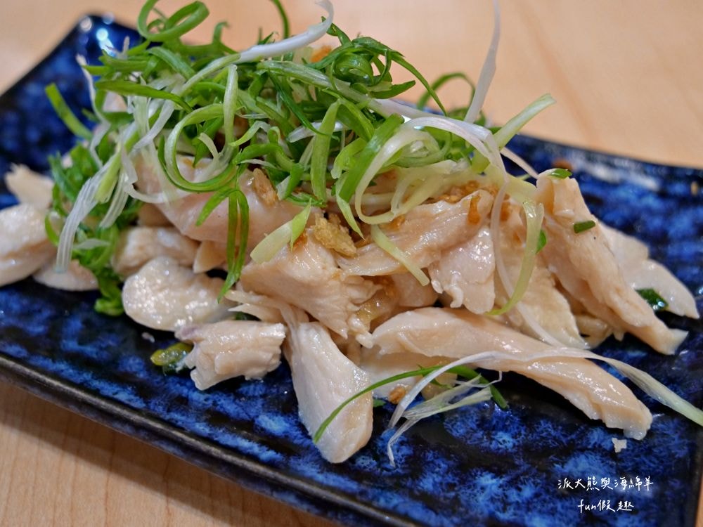 麵屋千雲︱鄰近捷運中山站，夜貓族首選日式拉麵店，招牌濃郁雞白湯搭配各種舒肥叉燒肉，讓這麵屋千雲越晚越飄香，湯麵或沾麵都很優質!!!～4.5顆星+萬人評論數!