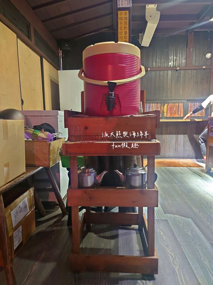 一碗小︱在花蓮巷弄裡遇見1930日式老宅，清燉紅燒牛羊肉麵風味獨特，在復古懷舊用餐氛圍享受花蓮悠閒慢活時光～