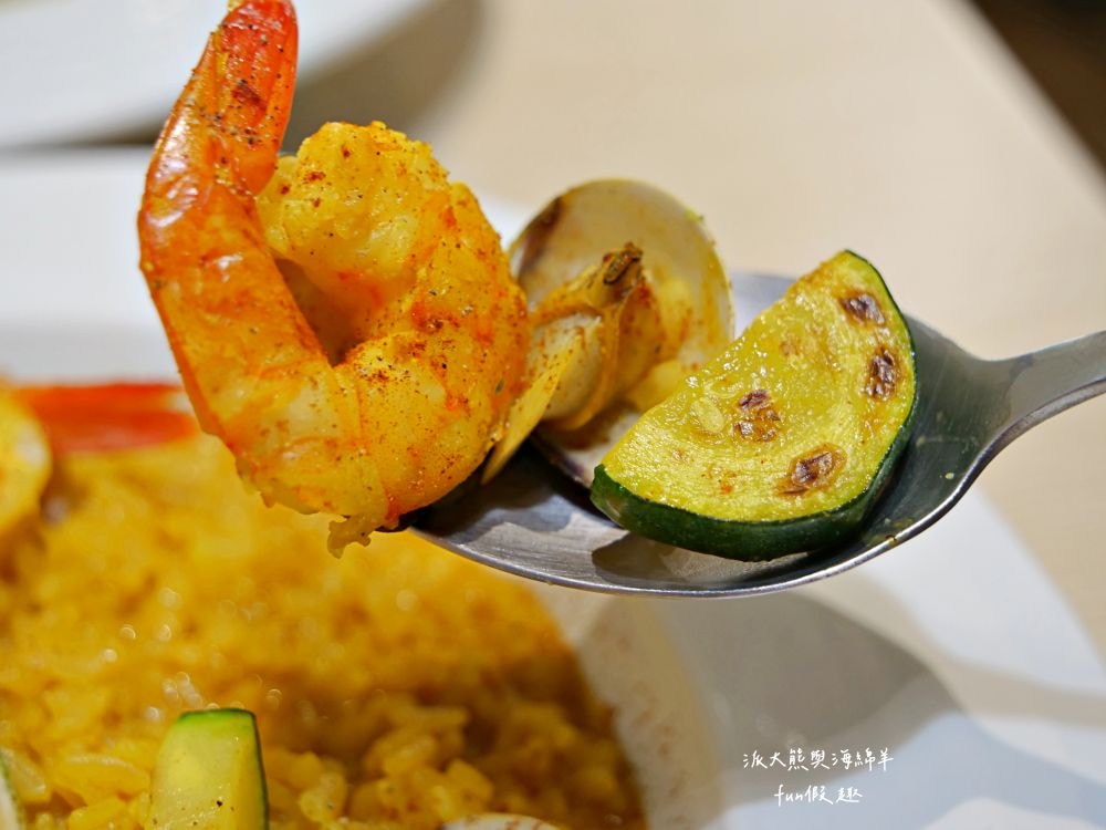 佐鹽︱鄰近南投縣文化局的義式餐館，供應燉飯、排餐、早午餐、義大利麵等精緻餐點，簡約舒適環境與高CP值套餐，是聚餐約會優質推薦!!!谷歌評論數僅約250則，但評價高達4.5星～