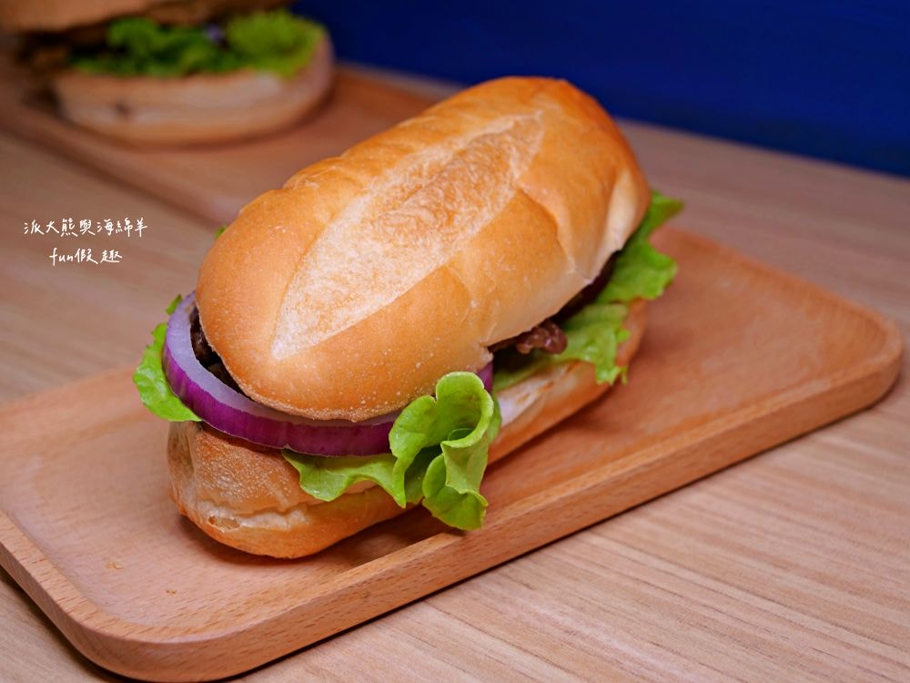 巡堡餐飲︱草屯新開幕原肉漢堡專賣店，7種招牌原肉漢堡與3種水耕生菜原肉餐盒，大口吃肉讓人滿足過癮!還有單品耶加雪菲與古早味紅薯餅～113.10.30正式開幕!