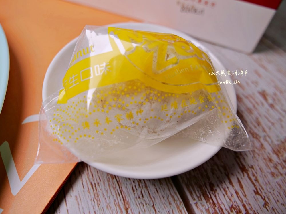 曾師傅麻糬︱9種口味全收集，經典招牌手工麻糬花蓮伴手禮，外皮Q彈、內餡飽滿，送禮自用兩相宜，其他還有御竹糕、來吃餅、紫御酥、搖搖曼波等在地特色產品，一次購足超方便!!!