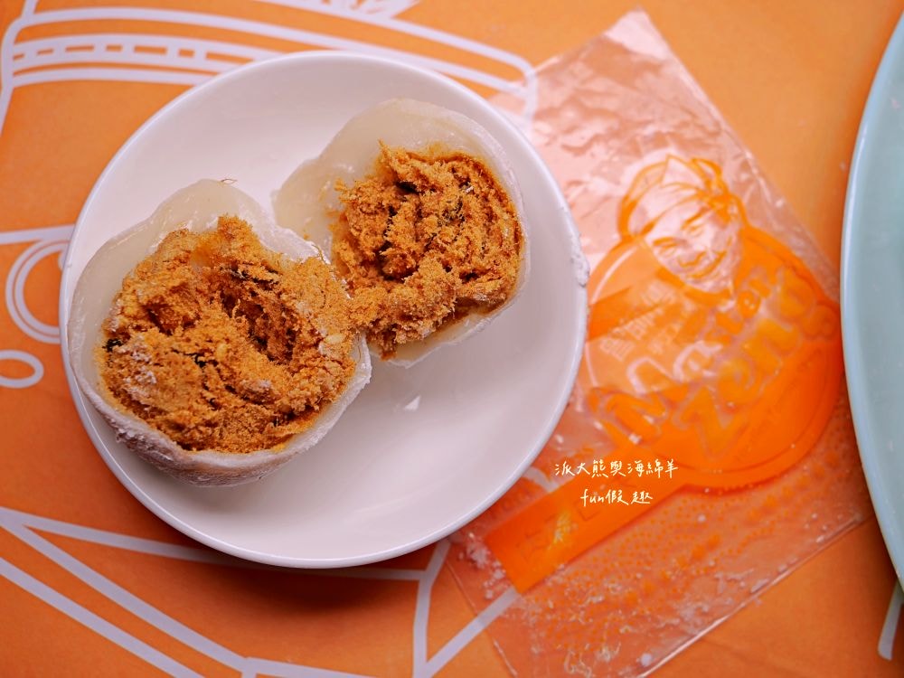 曾師傅麻糬︱9種口味全收集，經典招牌手工麻糬花蓮伴手禮，外皮Q彈、內餡飽滿，送禮自用兩相宜，其他還有御竹糕、來吃餅、紫御酥、搖搖曼波等在地特色產品，一次購足超方便!!!