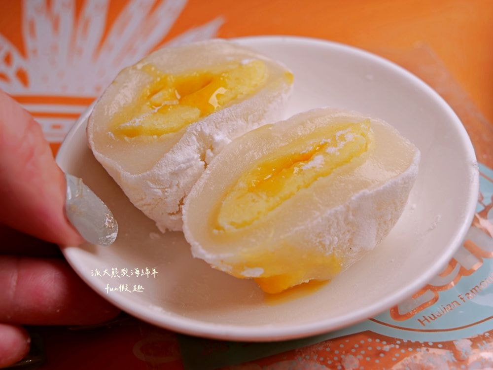 曾師傅麻糬︱9種口味全收集，經典招牌手工麻糬花蓮伴手禮，外皮Q彈、內餡飽滿，送禮自用兩相宜，其他還有御竹糕、來吃餅、紫御酥、搖搖曼波等在地特色產品，一次購足超方便!!!