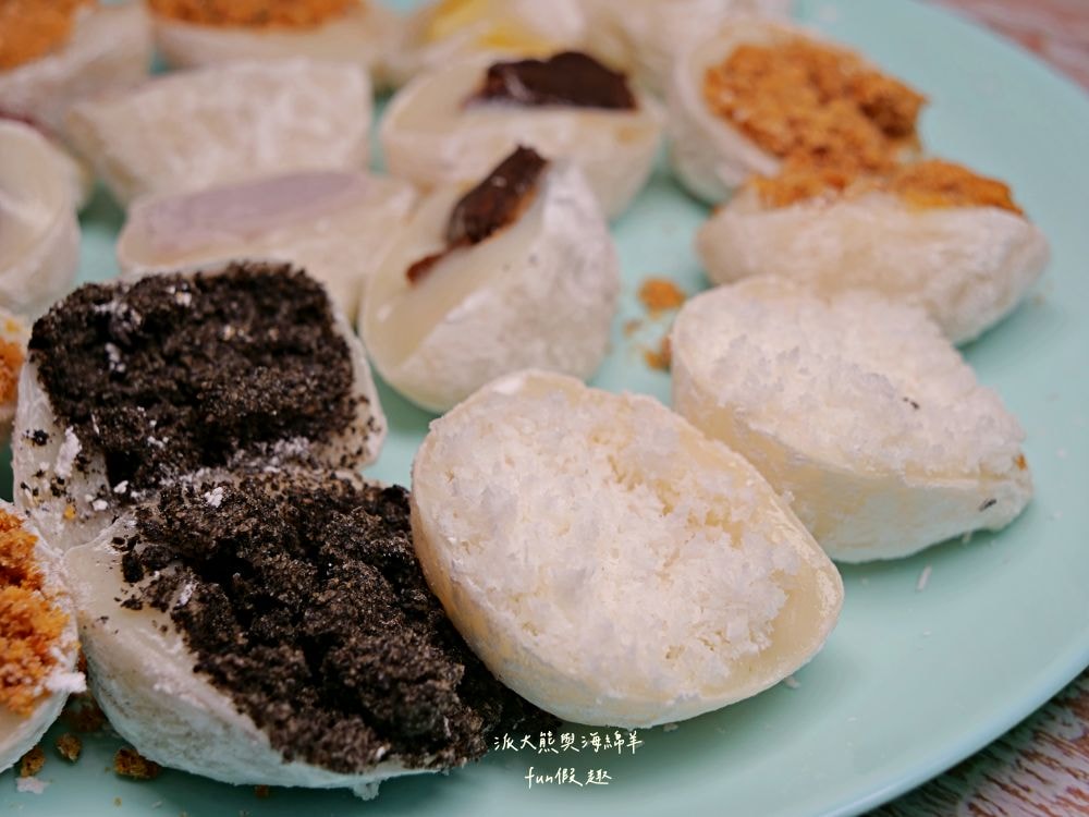 曾師傅麻糬︱9種口味全收集，經典招牌手工麻糬花蓮伴手禮，外皮Q彈、內餡飽滿，送禮自用兩相宜，其他還有御竹糕、來吃餅、紫御酥、搖搖曼波等在地特色產品，一次購足超方便!!!