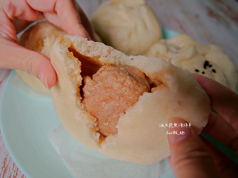 新祝福飲食店︱隱藏南投中興新村第一市場超大肉包，皮薄餡足、鹹香多汁、滿滿飽足感，鮮蝦口味還塞進一整隻新鮮蝦～包子5種口味，每顆只要銅板價就能吃到實在很佛心!!!