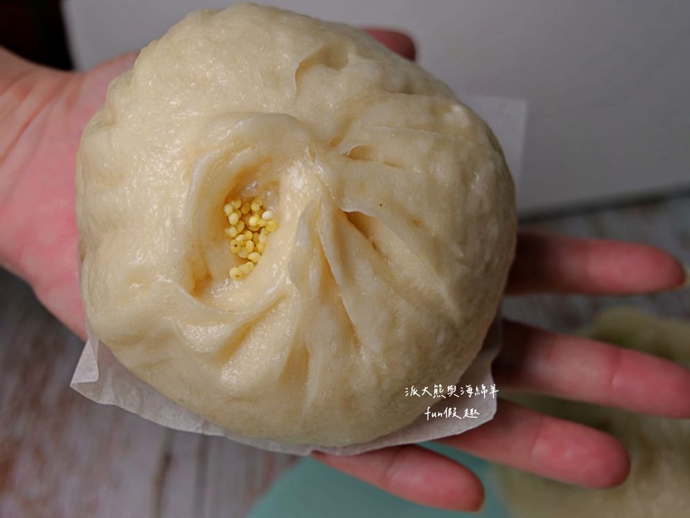 新祝福飲食店︱隱藏南投中興新村第一市場超大肉包，皮薄餡足、鹹香多汁、滿滿飽足感，鮮蝦口味還塞進一整隻新鮮蝦～包子5種口味，每顆只要銅板價就能吃到實在很佛心!!!