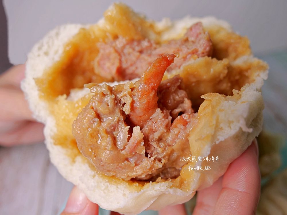 新祝福飲食店︱隱藏南投中興新村第一市場超大肉包，皮薄餡足、鹹香多汁、滿滿飽足感，鮮蝦口味還塞進一整隻新鮮蝦～包子5種口味，每顆只要銅板價就能吃到實在很佛心!!!