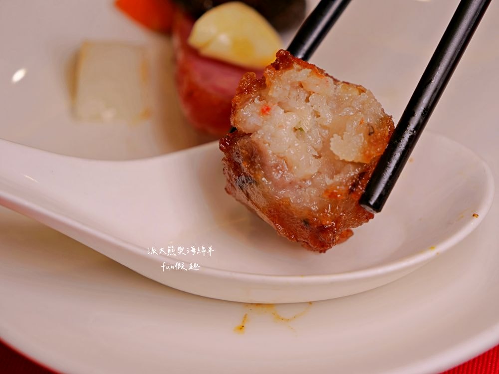 台南阿美飯店︱營業超過60年的台南老字號道地台菜餐廳，火紅到日本人都飛來朝聖～必點招牌砂鍋鴨、肉米蝦、桂花干貝魚翅等手路年菜，過年宴席聚餐就來阿美飯店感受府城獨特美食文化!!!入選2022~2024米其林必比登推介&2013獲選台灣優質餐廳評鑑～