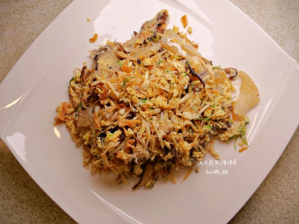 台南阿美飯店︱營業超過60年的台南老字號道地台菜餐廳，火紅到日本人都飛來朝聖～必點招牌砂鍋鴨、肉米蝦、桂花干貝魚翅等手路年菜，過年宴席聚餐就來阿美飯店感受府城獨特美食文化!!!入選2022~2024米其林必比登推介&2013獲選台灣優質餐廳評鑑～