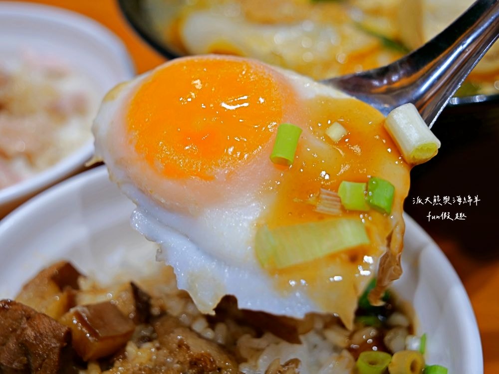 林聰明沙鍋魚頭｜飄香超過1甲子，傳承3代好味道，嘉義必吃高人氣排隊美食，濃郁湯頭與酥脆魚頭的完美組合，物美價廉高CP值，難怪連在地人也搶吃!!!