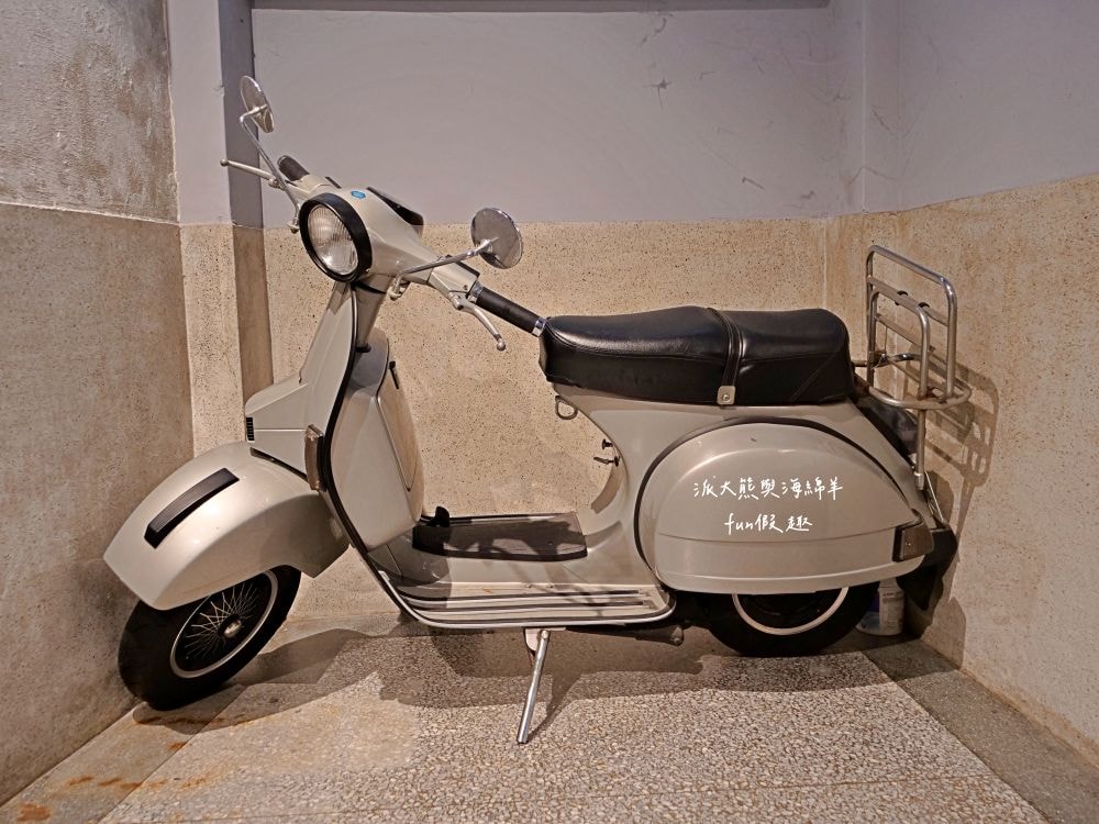 桃城豆花-光華路｜嘉義東區老宅變身成復古文青豆花店，入內彷彿穿越時空來到1960年代老醫館，店內還有提供咖啡、輕食、甜點與紅酒等品項!（台劇「阿叔」拍攝地點）