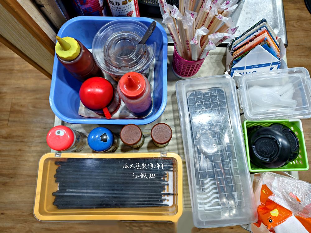 一級棒麻油雞‧加味四物雞｜南投草屯一級棒！湯頭濃郁，麻油雞香氣四溢，四物雞溫補養生！天冷就來享受暖心幸福好滋味～另有販售外帶紅燒藥膳羊肉爐與麻油雞全家餐～下午3點半開賣!