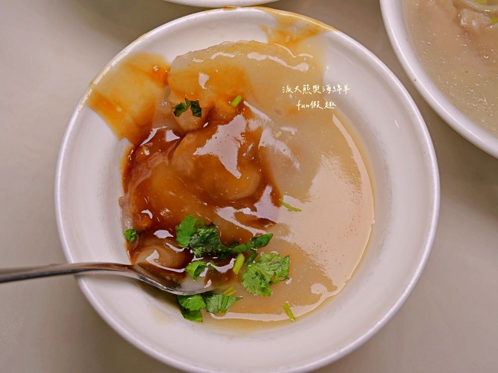 台中肉員｜臺中後火車站老字號美食，招牌肉圓皮Q肉香，每天開店都是爆滿人潮，飄香逾80年的古早好滋味!!!自2021入選米其林必比登推介，已連續進榜4年&曾獲中部美食嘉年華【全臺首圓】～