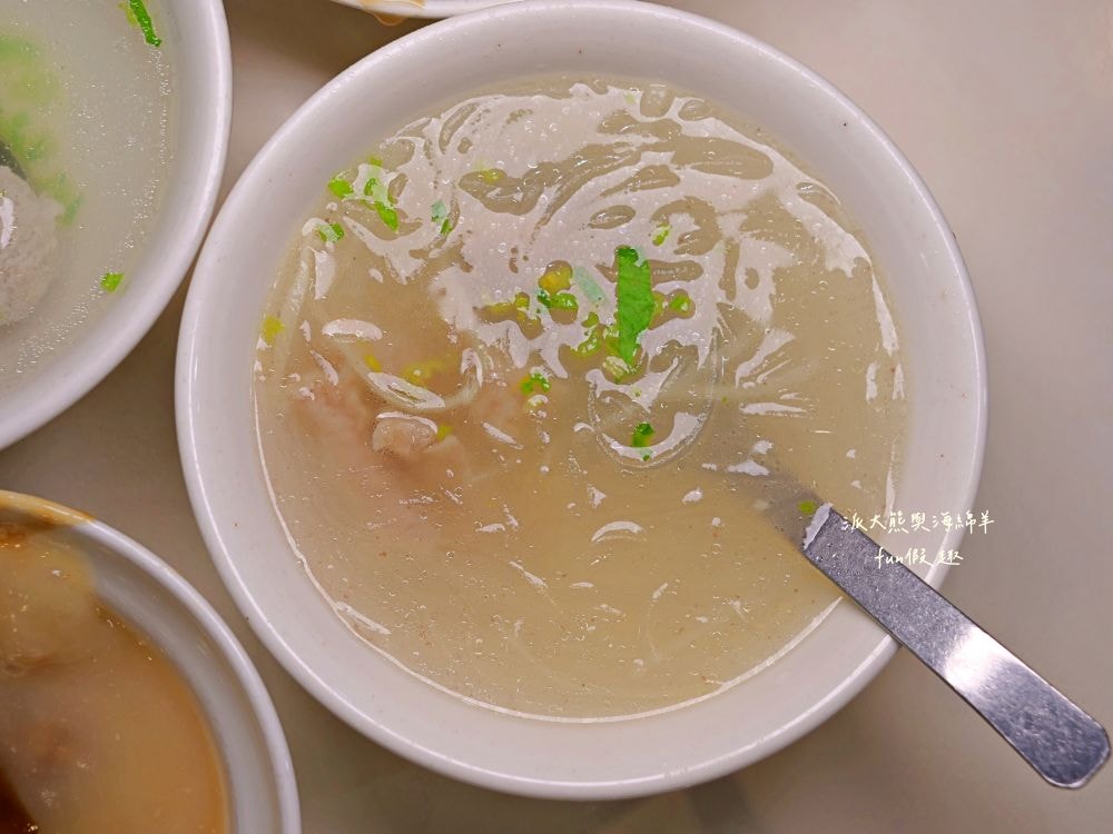 台中肉員｜臺中後火車站老字號美食，招牌肉圓皮Q肉香，每天開店都是爆滿人潮，飄香逾80年的古早好滋味!!!自2021入選米其林必比登推介，已連續進榜4年&曾獲中部美食嘉年華【全臺首圓】～