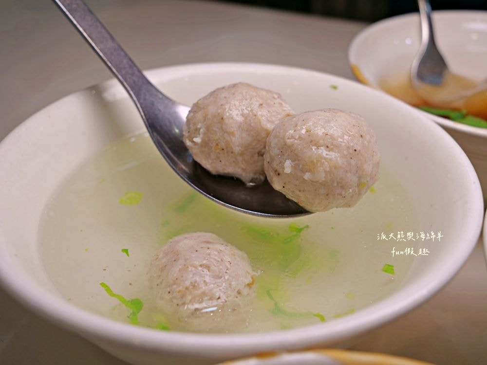 台中肉員｜臺中後火車站老字號美食，招牌肉圓皮Q肉香，每天開店都是爆滿人潮，飄香逾80年的古早好滋味!!!自2021入選米其林必比登推介，已連續進榜4年&曾獲中部美食嘉年華【全臺首圓】～