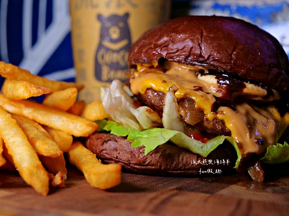 CHOCOBear巧克熊｜超人氣排隊美食，跟著環島行動餐車去旅行，感受香濃巧克力與經典漢堡跨界對撞，顛覆味蕾新體驗!!!（不定時全臺巡迴請關注臉書&IG貼文）@合作體驗