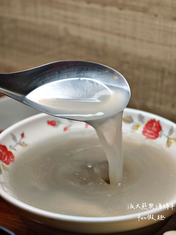 落成米糕|傳承超過50年臺南在地老店,彈牙米糕、香濃滷汁,搭配四神湯神隊友,再加上濃濃人情味,編織出高人氣排隊美食!!!自2022入選米其林必比登推介,已連續進榜3年~) - 第20張圖 落成米糕|傳承超過50年臺南在地老店,彈牙米糕、香濃滷汁,搭配四神湯神隊友,再加上濃濃人情味,編織出高人氣排隊美食!!!自2022入選米其林必比登推介,已連續進榜3年~)