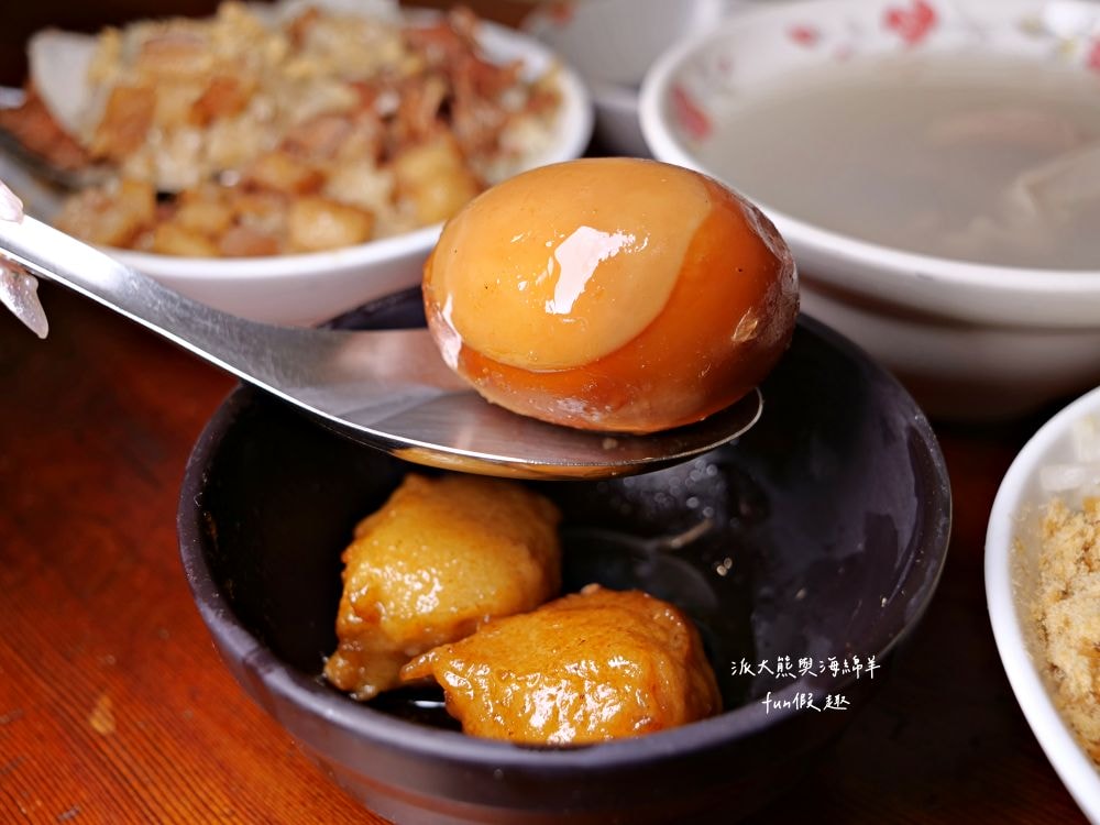 落成米糕｜傳承超過50年臺南在地老店，彈牙米糕、香濃滷汁，搭配四神湯神隊友，再加上濃濃人情味，編織出高人氣排隊美食!!!自2022入選米其林必比登推介，已連續進榜3年～）