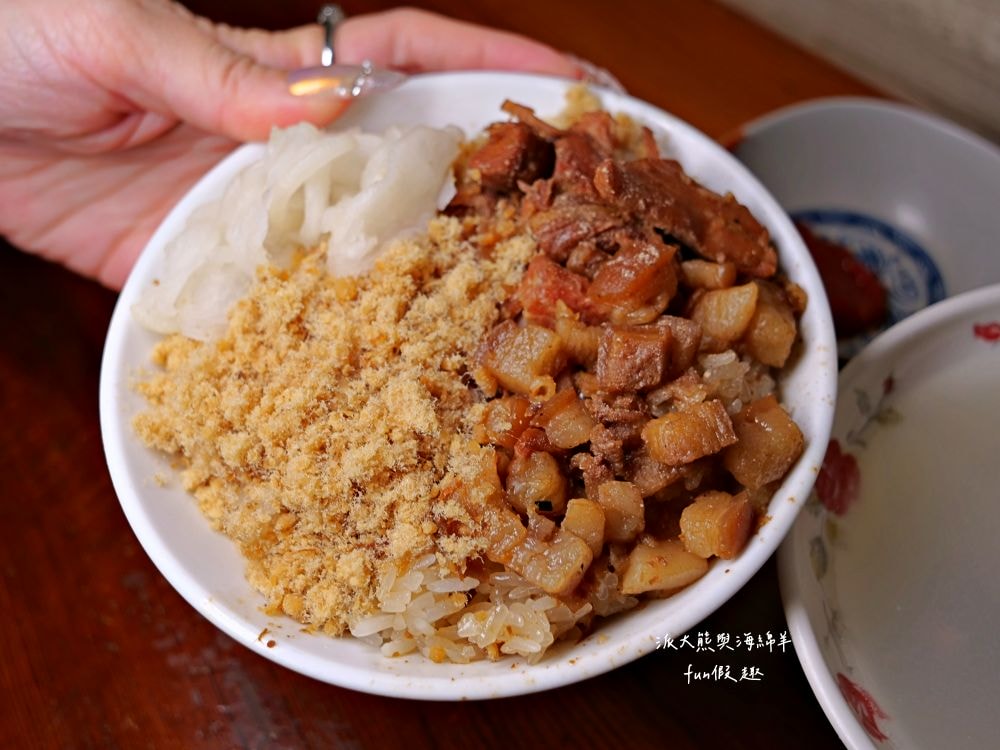落成米糕|傳承超過50年臺南在地老店,彈牙米糕、香濃滷汁,搭配四神湯神隊友,再加上濃濃人情味,編織出高人氣排隊美食!!!自2022入選米其林必比登推介,已連續進榜3年~) - 第26張圖 落成米糕|傳承超過50年臺南在地老店,彈牙米糕、香濃滷汁,搭配四神湯神隊友,再加上濃濃人情味,編織出高人氣排隊美食!!!自2022入選米其林必比登推介,已連續進榜3年~)