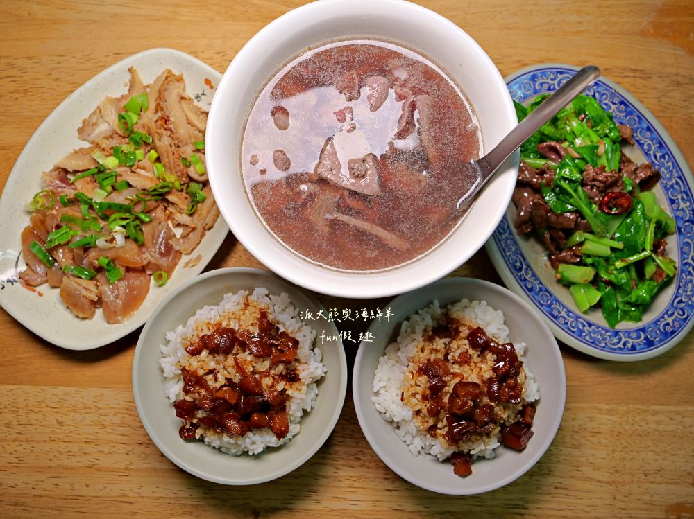 西羅殿牛肉湯|台南超人氣牛肉湯,每日新鮮直送溫體牛,湯頭清澈鮮甜,牛肉軟嫩鮮美,搭配店家特製強力椒,就是臺南專屬早午餐!即便早起排隊也甘願!!!2023入選臺南米其林必比登推介,至今蟬聯2年~ - 第16張圖 西羅殿牛肉湯|台南超人氣牛肉湯,每日新鮮直送溫體牛,湯頭清澈鮮甜,牛肉軟嫩鮮美,搭配店家特製強力椒,就是臺南專屬早午餐!即便早起排隊也甘願!!!2023入選臺南米其林必比登推介,至今蟬聯2年~