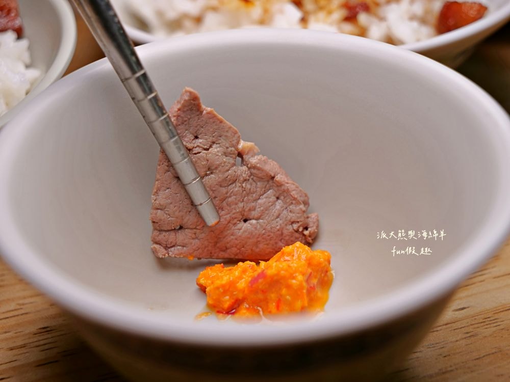 西羅殿牛肉湯|台南超人氣牛肉湯,每日新鮮直送溫體牛,湯頭清澈鮮甜,牛肉軟嫩鮮美,搭配店家特製強力椒,就是臺南專屬早午餐!即便早起排隊也甘願!!!2023入選臺南米其林必比登推介,至今蟬聯2年~ - 第21張圖 西羅殿牛肉湯|台南超人氣牛肉湯,每日新鮮直送溫體牛,湯頭清澈鮮甜,牛肉軟嫩鮮美,搭配店家特製強力椒,就是臺南專屬早午餐!即便早起排隊也甘願!!!2023入選臺南米其林必比登推介,至今蟬聯2年~