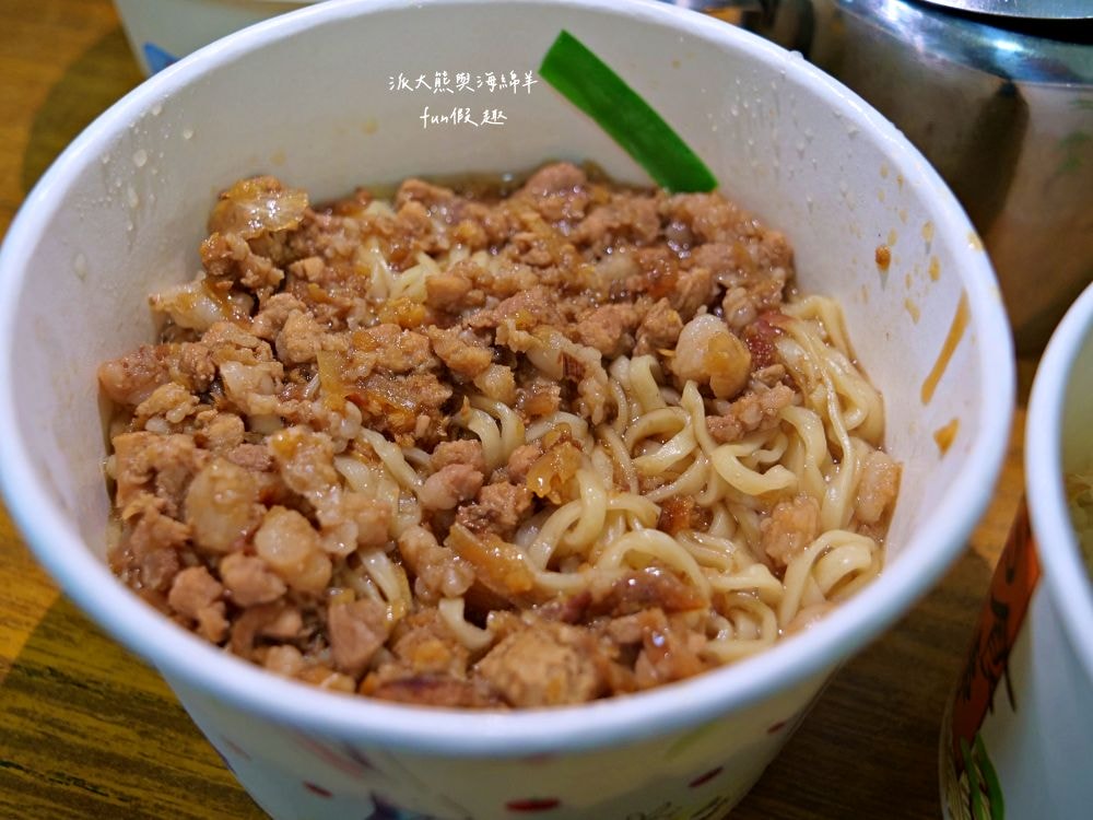 2025 仁愛街擱再來麵店｜獲得南投100碗～草屯高CP值銅板美食，意麵、米糕、魯肉飯與豬血湯等懷舊古早味，在地人的早午餐首選!!!